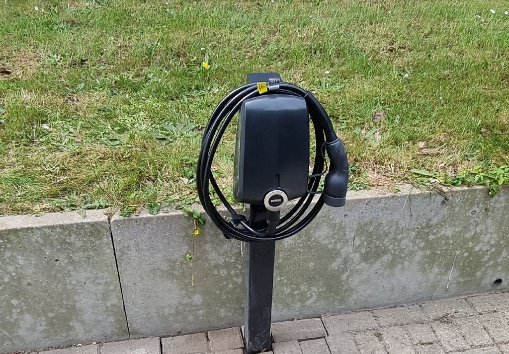 evbox elvi paal parkeerplaats